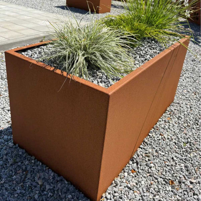 Højbed med bund, fuldsvejst i Corten stål