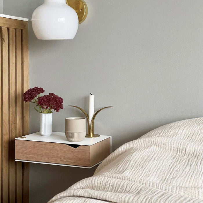 Wall-mounted bedside table: 1 pc. - BESIDE - white with oak drawer