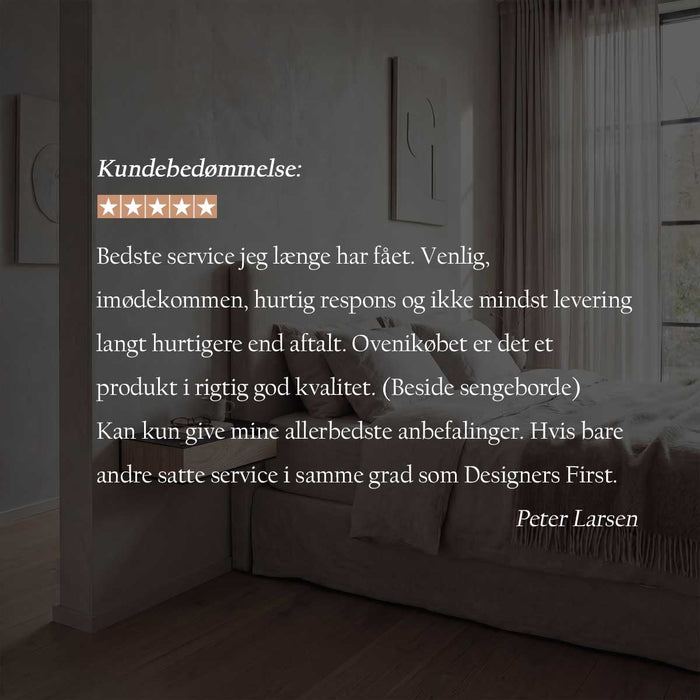 Sengeborde 2 stk. væghængt: BESIDE - grå m. egetræsskuffe