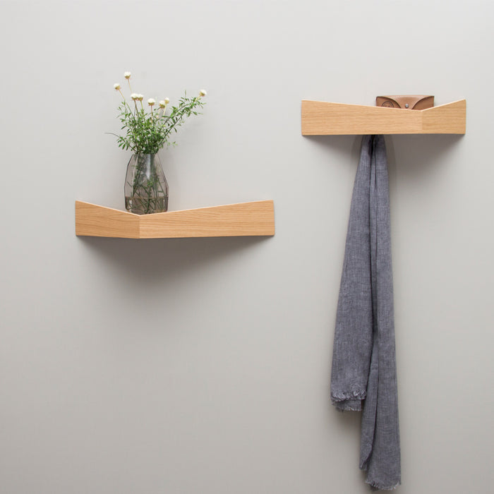 2 stk. hylder med knage: PELICAN - eg, natur