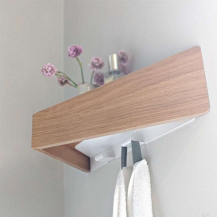 2 stk. hylder med knage: PELICAN - eg, natur